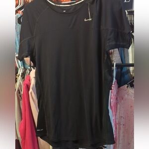 🏃‍♀️ Nike Dri-FIT Women’s Black Short Sleeve Running Shirt | Size Large | NWOT 💨
